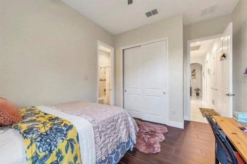 Villa ou maison à vendre à Thonotosassa, Floride: 5 chambres, 352.29 m2 № 2339292 - photo 29