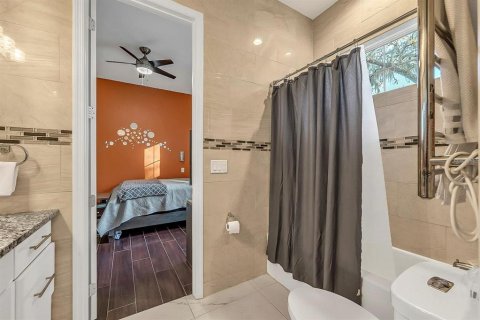 Villa ou maison à vendre à Thonotosassa, Floride: 5 chambres, 352.29 m2 № 2339292 - photo 24