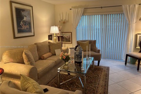 Copropriété à louer à Miami, Floride: 2 chambres, 88.72 m2 № 1735714 - photo 3