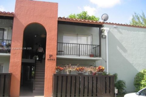 Copropriété à louer à Miami, Floride: 2 chambres, 88.72 m2 № 1735714 - photo 1