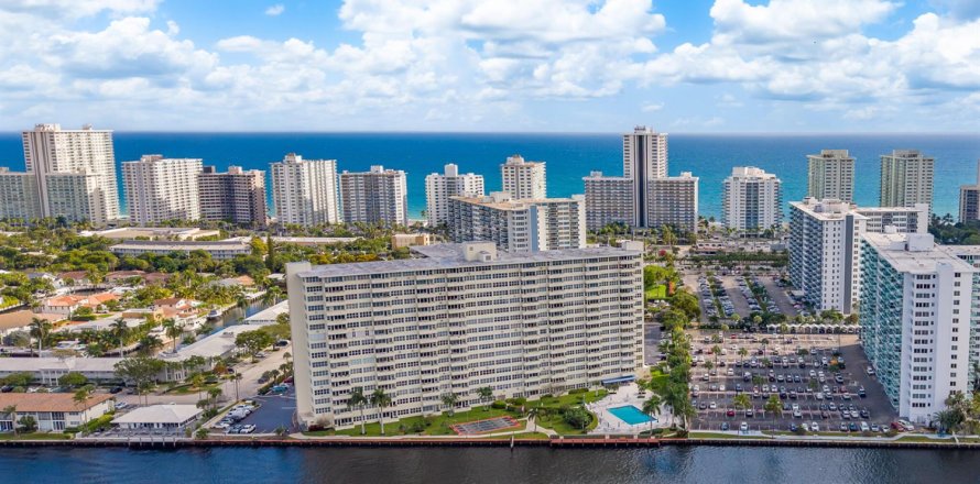Condo in Fort Lauderdale, Florida, 1 bedroom  № 2180186