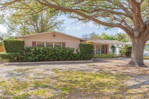 House in Tampa, Florida 3 bedrooms, 142.7 sq.m. № 1511465 - photo 4