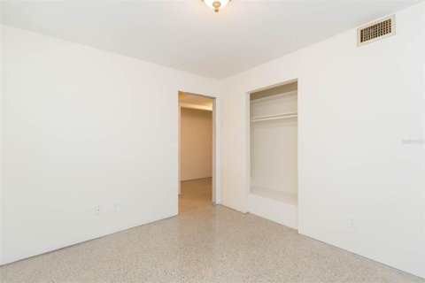 House in Tampa, Florida 3 bedrooms, 142.7 sq.m. № 1511465 - photo 30
