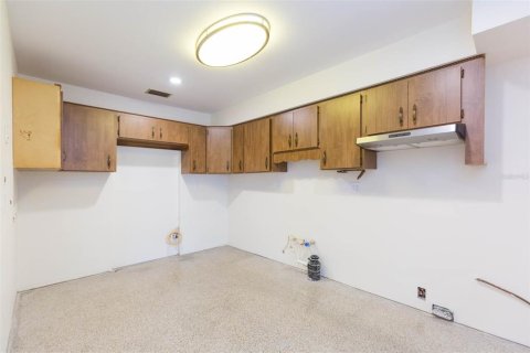House in Tampa, Florida 3 bedrooms, 142.7 sq.m. № 1511465 - photo 17