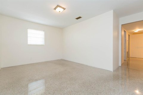 House in Tampa, Florida 3 bedrooms, 142.7 sq.m. № 1511465 - photo 22