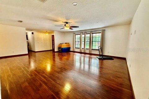 Villa ou maison à louer à DeLand, Floride: 3 chambres, 230.58 m2 № 2096020 - photo 4