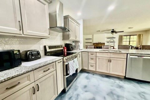 Villa ou maison à louer à DeLand, Floride: 3 chambres, 230.58 m2 № 2096020 - photo 15