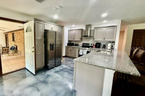 Villa ou maison à louer à DeLand, Floride: 3 chambres, 230.58 m2 № 2096020 - photo 13