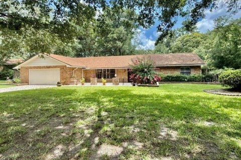 Villa ou maison à louer à DeLand, Floride: 3 chambres, 230.58 m2 № 2096020 - photo 3