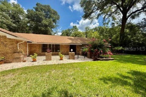 Villa ou maison à louer à DeLand, Floride: 3 chambres, 230.58 m2 № 2096020 - photo 2