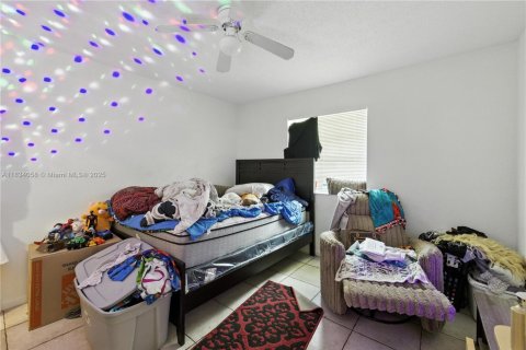 Commercial property in Dania Beach, Florida 236.71 sq.m. № 1939594 - photo 11