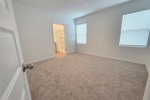 Villa ou maison à louer à Lakeland, Floride: 4 chambres, 154.68 m2 № 2421865 - photo 12
