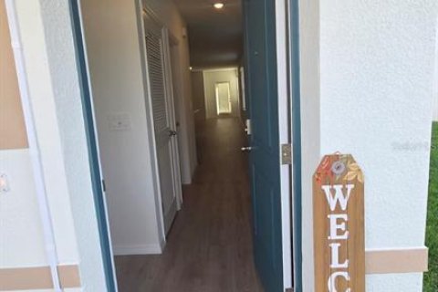 Villa ou maison à louer à Lakeland, Floride: 4 chambres, 154.68 m2 № 2421865 - photo 2