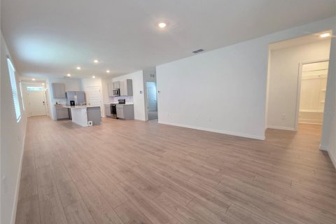 Villa ou maison à louer à Lakeland, Floride: 4 chambres, 154.68 m2 № 2421865 - photo 7