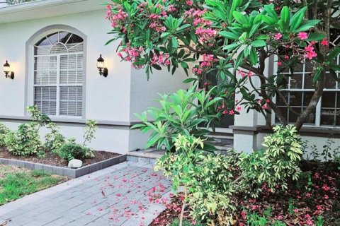 House in Apollo Beach, Florida 4 bedrooms, 235.69 sq.m. № 1673939 - photo 4