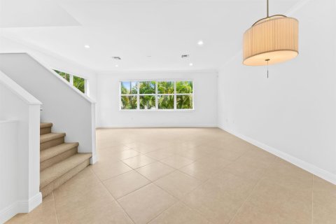 Adosado en venta en Fort Lauderdale, Florida, 2 dormitorios, 151.52 m2 № 2241674 - foto 6