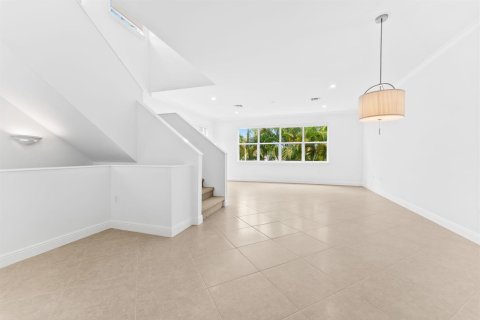 Adosado en venta en Fort Lauderdale, Florida, 2 dormitorios, 151.52 m2 № 2241674 - foto 5