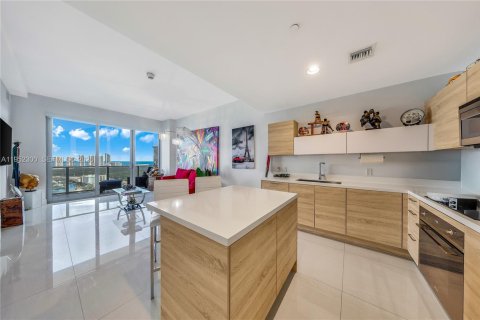 Купить кондоминиум в Норт-Майами-Бич, Флорида 2 спальни, 104.33м2, № 2008686 - фото 9