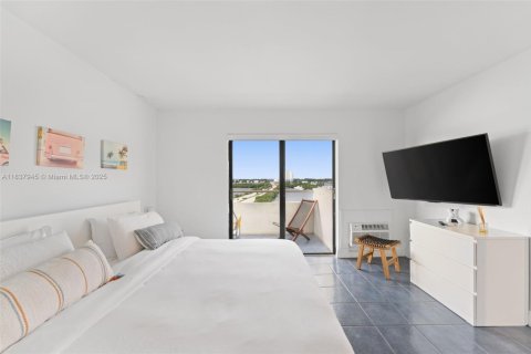 Condo in North Bay Village, Florida, 1 bedroom № 2030937 - photo 13