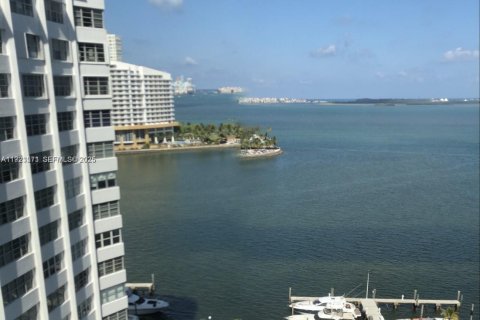 Condominio en venta en Miami, Florida, 61.22 m2 № 1982064 - foto 1