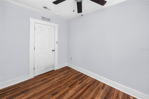 House in Saint Petersburg, Florida 3 bedrooms, 80.64 sq.m. № 2227796 - photo 27