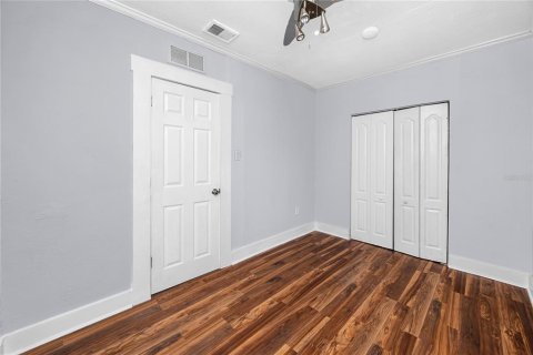House in Saint Petersburg, Florida 3 bedrooms, 80.64 sq.m. № 2227796 - photo 20