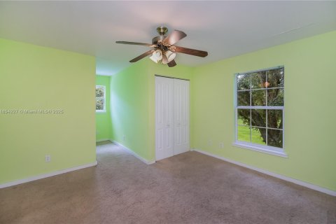 House in LaBelle, Florida 4 bedrooms, 283.26 sq.m. № 1872293 - photo 19
