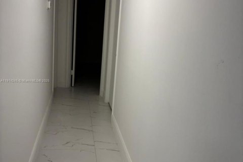 Copropriété à louer à Aventura, Floride: 2 chambres, 102.56 m2 № 1969911 - photo 8