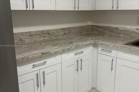 Copropriété à louer à Aventura, Floride: 2 chambres, 102.56 m2 № 1969911 - photo 3