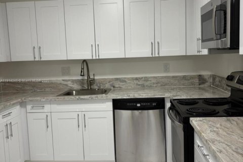 Copropriété à louer à Aventura, Floride: 2 chambres, 102.56 m2 № 1969911 - photo 2