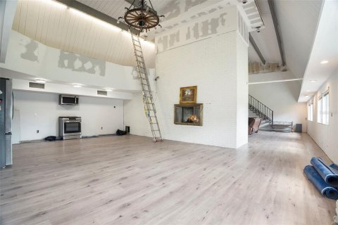 Купить виллу или дом в Гибсонтон, Флорида 3 комнаты, 382.76м2, № 1782189 - фото 6