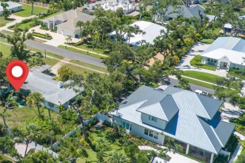 House in Vero Beach, Florida 2 bedrooms, 186.18 sq.m. № 1917003 - photo 7