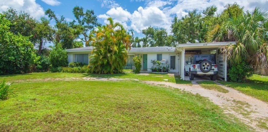 House in Vero Beach, Florida 2 bedrooms, 186.18 sq.m. № 1917003