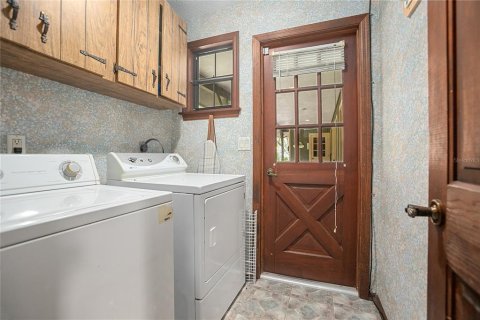 House in DeLand, Florida 3 bedrooms, 176.89 sq.m. № 1839813 - photo 25