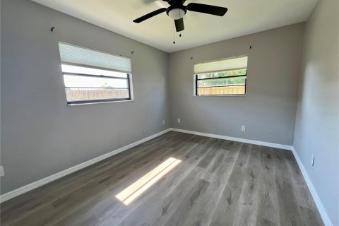 Villa ou maison à louer à Saint Petersburg, Floride: 3 chambres, 122.63 m2 № 1873824 - photo 12