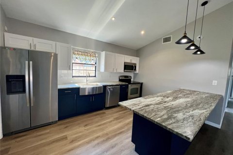 Villa ou maison à louer à Saint Petersburg, Floride: 3 chambres, 122.63 m2 № 1873824 - photo 4