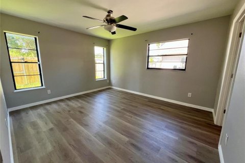 Villa ou maison à louer à Saint Petersburg, Floride: 3 chambres, 122.63 m2 № 1873824 - photo 18