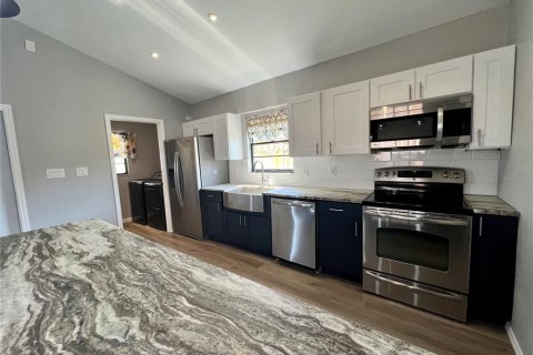 Villa ou maison à louer à Saint Petersburg, Floride: 3 chambres, 122.63 m2 № 1873824 - photo 22