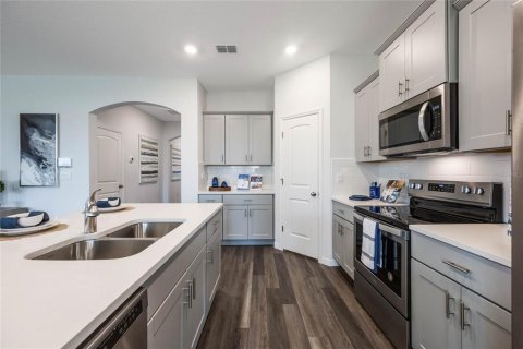 Casa en venta en Kissimmee, Florida, 4 dormitorios, 195.84 m2 № 1680577 - foto 10