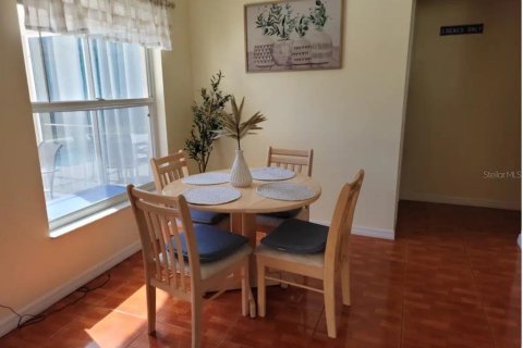 House in Kissimmee, Florida 4 bedrooms, 143.26 sq.m. № 1634692 - photo 6