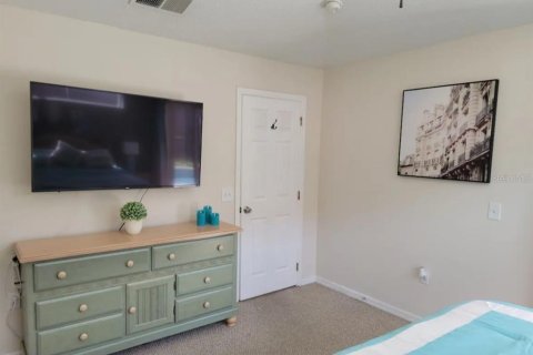 House in Kissimmee, Florida 4 bedrooms, 143.26 sq.m. № 1634692 - photo 9
