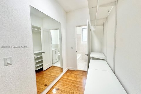 Copropriété à louer à Miami Beach, Floride: 39.95 m2 № 1955401 - photo 15