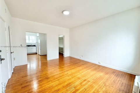 Copropriété à louer à Miami Beach, Floride: 39.95 m2 № 1955401 - photo 4