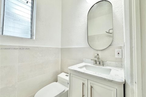 Copropriété à louer à Miami Beach, Floride: 39.95 m2 № 1955401 - photo 16