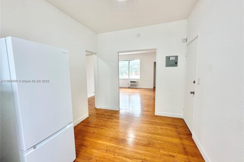 Copropriété à louer à Miami Beach, Floride: 39.95 m2 № 1955401 - photo 11