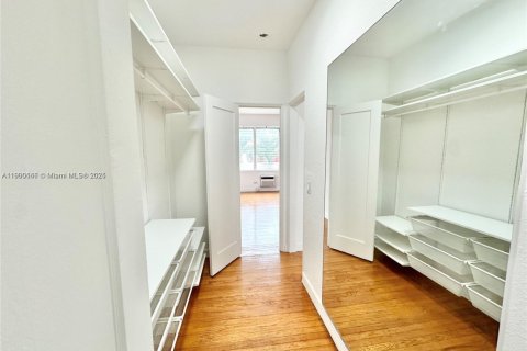 Copropriété à louer à Miami Beach, Floride: 39.95 m2 № 1955401 - photo 14