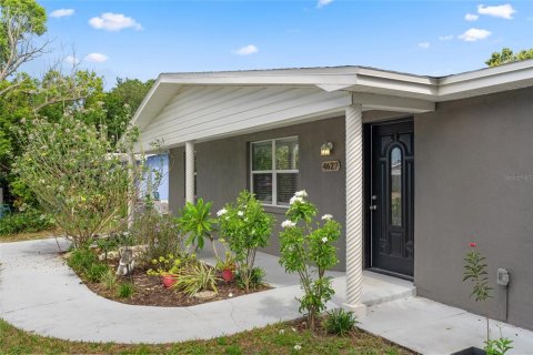 House in Holiday, Florida 4 bedrooms, 141.21 sq.m. № 1853613 - photo 4