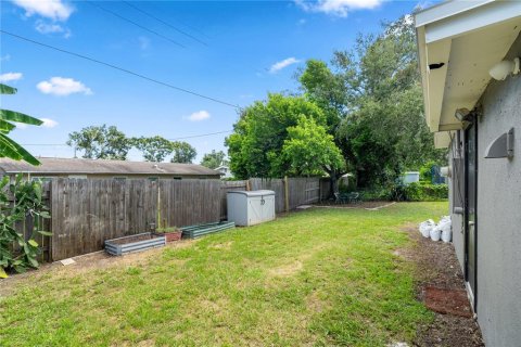 House in Holiday, Florida 4 bedrooms, 141.21 sq.m. № 1853613 - photo 23