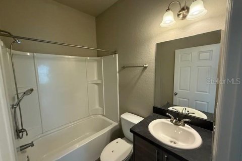 House in Winter Haven, Florida 3 bedrooms, 139.35 sq.m. № 1840014 - photo 27