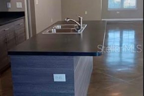 House in Winter Haven, Florida 3 bedrooms, 139.35 sq.m. № 1840014 - photo 17